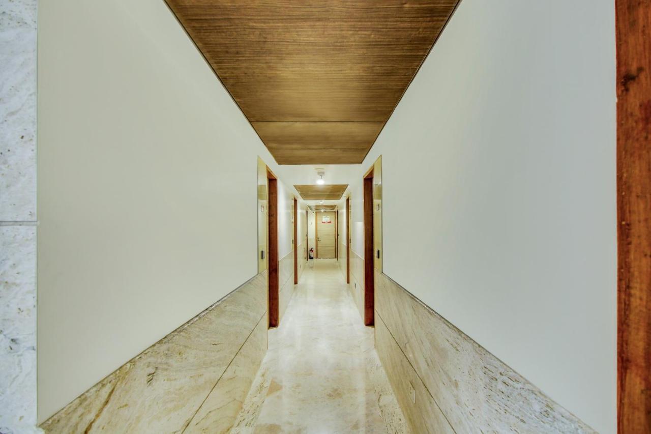 Townhouse Oak Safdarjung Hotel New Delhi Bagian luar foto