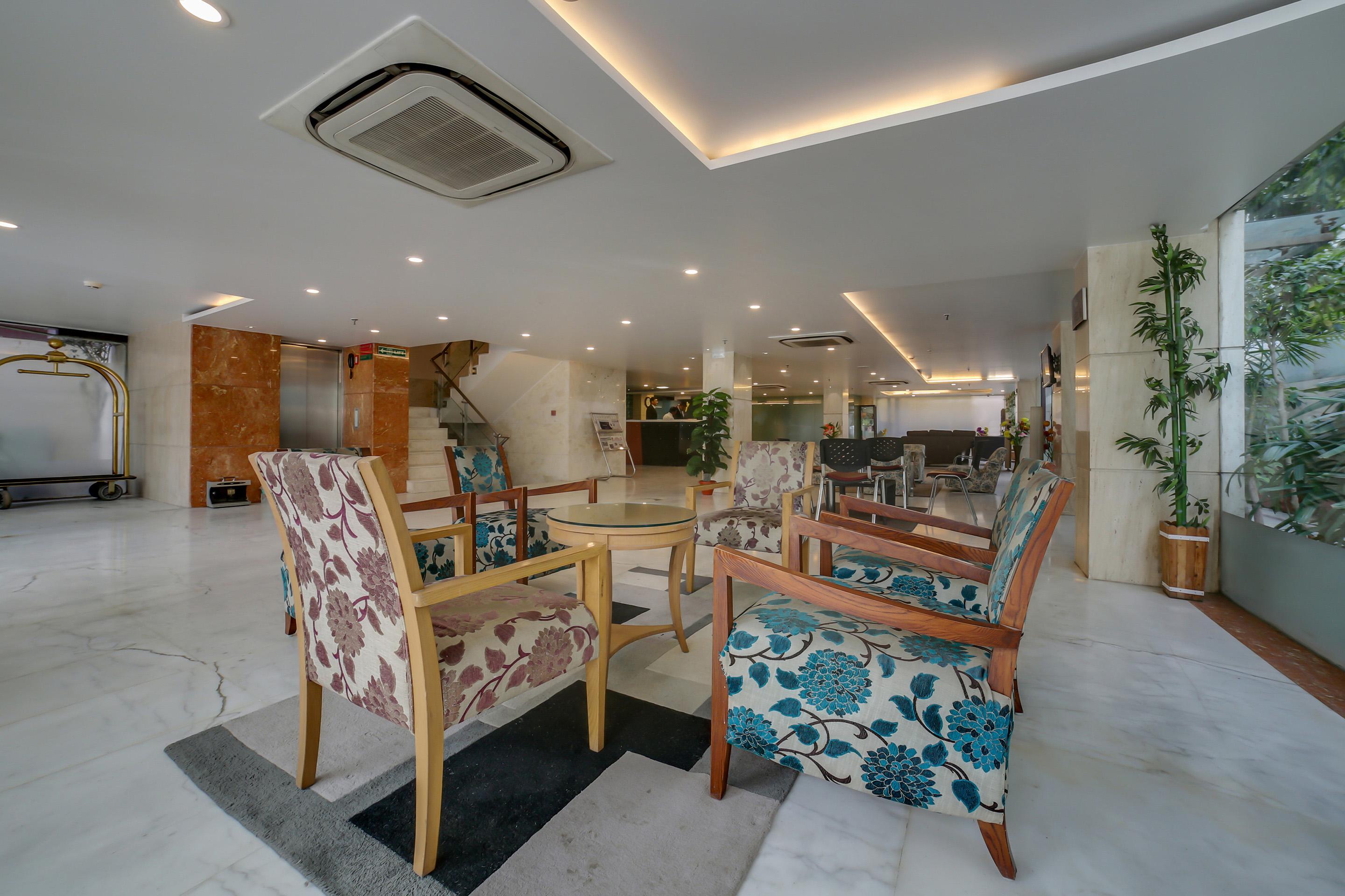 Townhouse Oak Safdarjung Hotel New Delhi Bagian luar foto